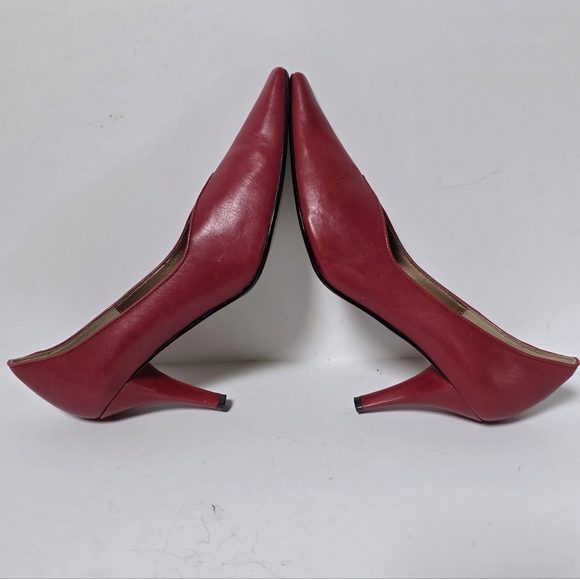 J Renee Janene Elegant Red Women's Leather Pumps Heels Women's Size 9.5 - Picture 6 of 12